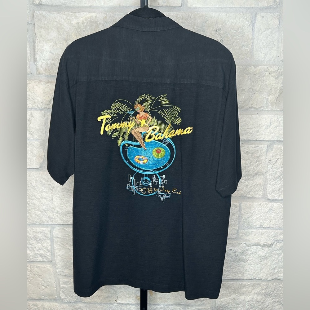 Tommy Bahama Off the Deep End Silk Camp Shirt Size Medium.Embroidery Black